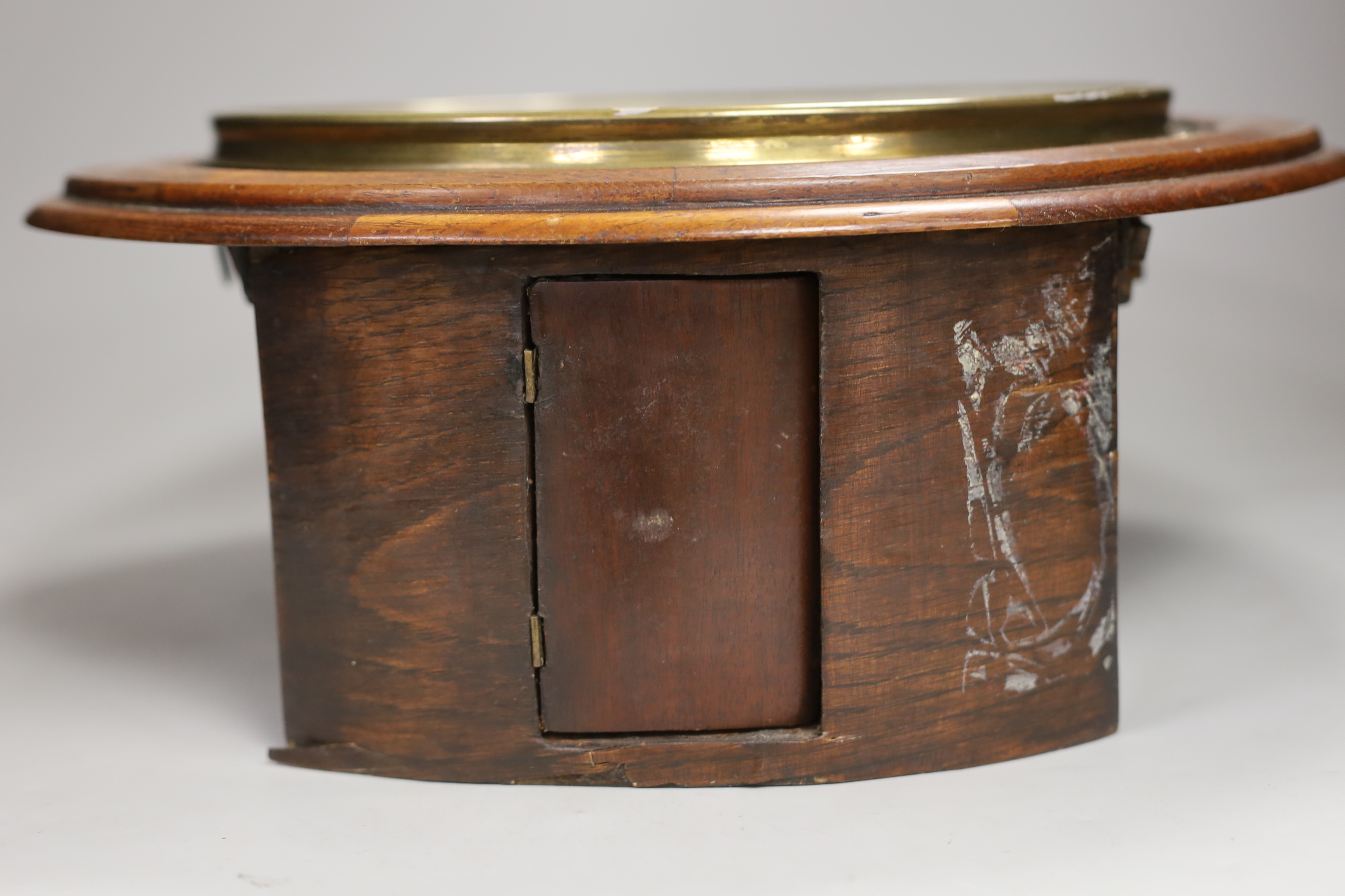 An early 20th century mahogany fusee dial wall clock, 42cm diameter